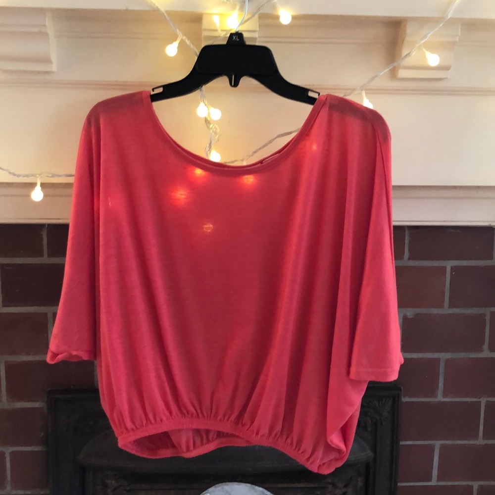 Vixen blouse coral peachy pink. Medium.